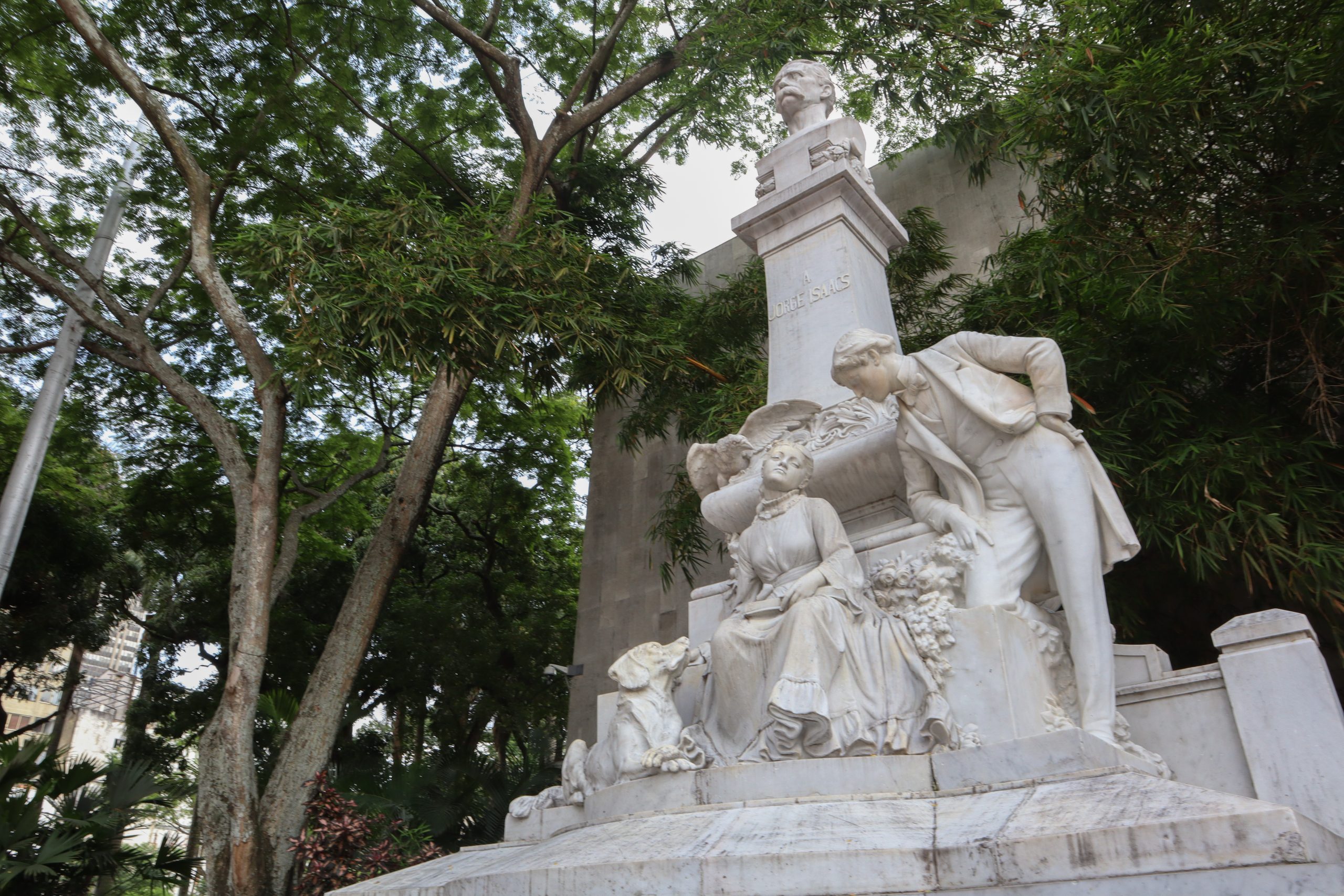 Monumento a Jorge Isaacs